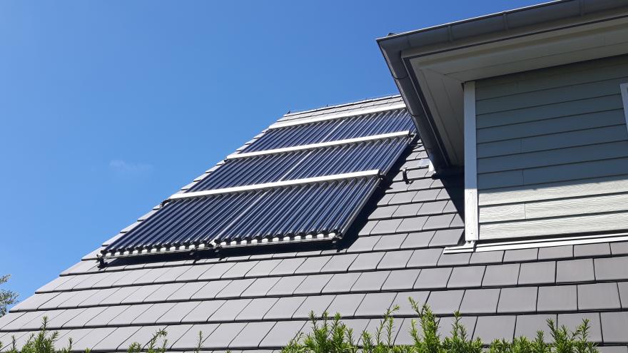 Solarthermie-Anlage auf dem Dach