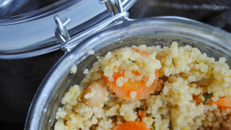 Selbstgemachtes Couscous im Weckglas